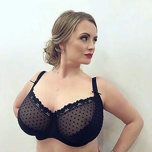 Mature to bras seduction