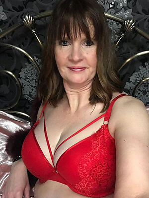 British mature tits in bras naked photos