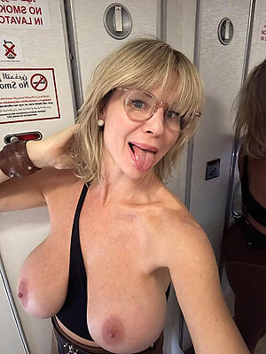 Free real bush-leaguer mature porn pics