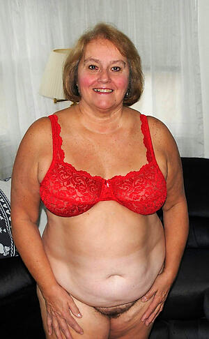 Mature women bra porn photo shoot