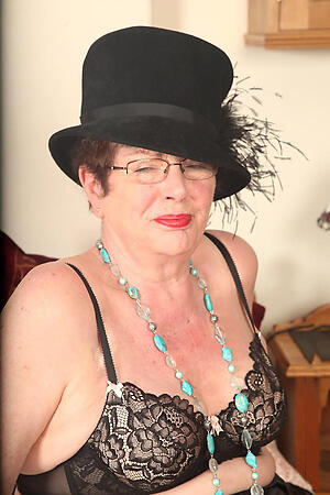 Be advantageous to beautiful mature ladies lovers