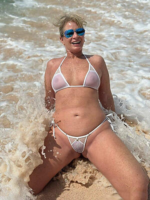 Amateur pics of horny mature battalion bikini